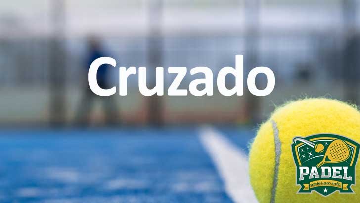 Cruzado en Pádel