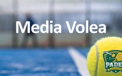 Media Volea en Pádel: Domina este Tiro Defensivo Clave para Mejorar Tu Juego